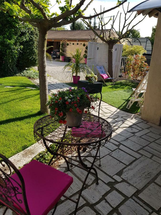 A L'Oree Du Pin Aix-en-Provence Exterior photo